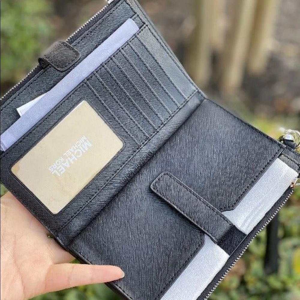 NEW 🎀 Michael Kors Wallet Double Zip black Mk Logo In Signature Estampad - Picture 3 of 3